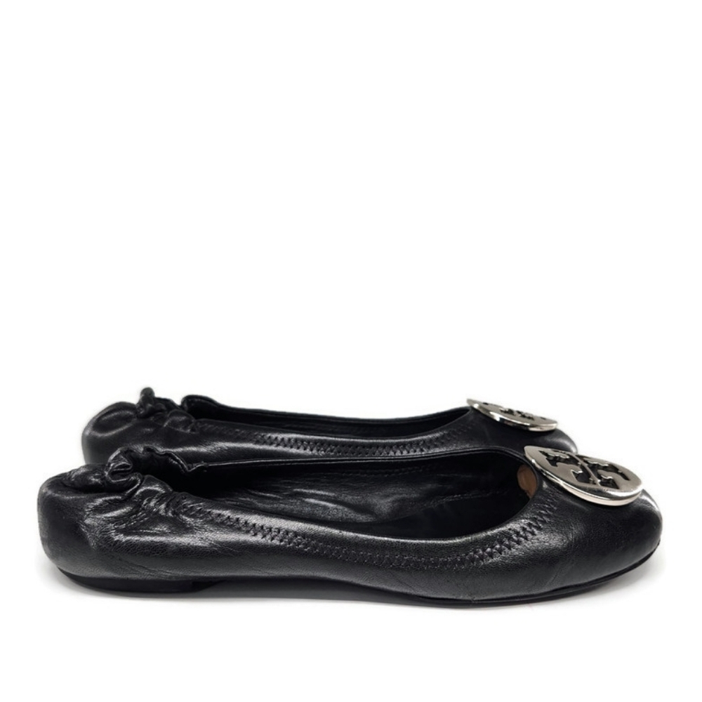 Tory Burch Reva Black Leather Silver-Tone Double-T Medallion Classic Ballet Flat - Picture 4 of 11
